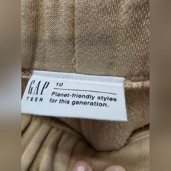 GAP High Waist Cream Shorts - Picture 3 of 4